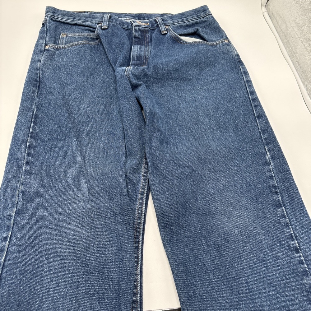 Wrangler Relaxed Fit 34x32‎ Men's Blue Jeans Denim Five Pocket 100% Cotton